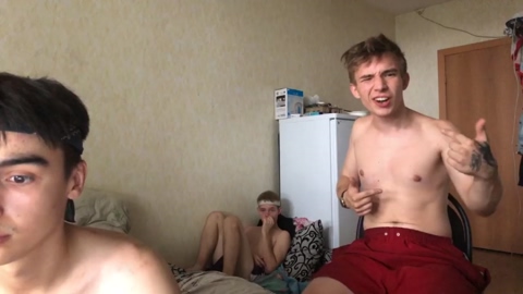 stralght_twinks  25-08-2022